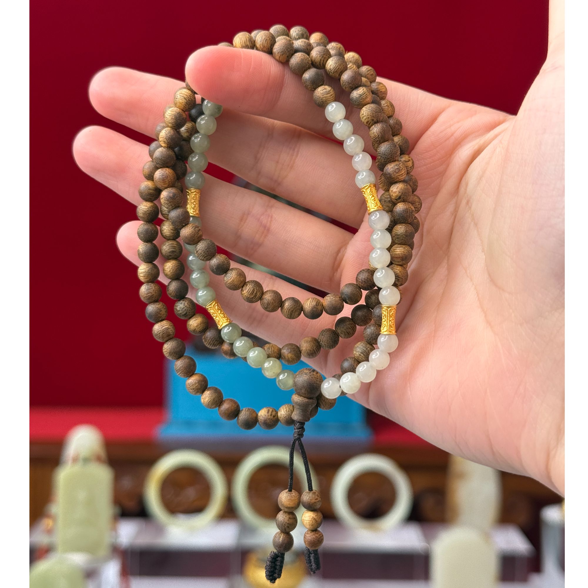 预售-新疆和田玉四圈上手沉香手串尺寸约5mm多样性发发一件