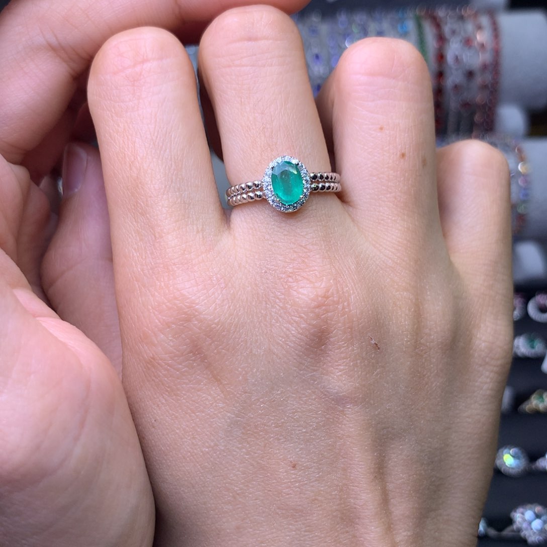 祖母绿戒指银S925镶嵌戒指