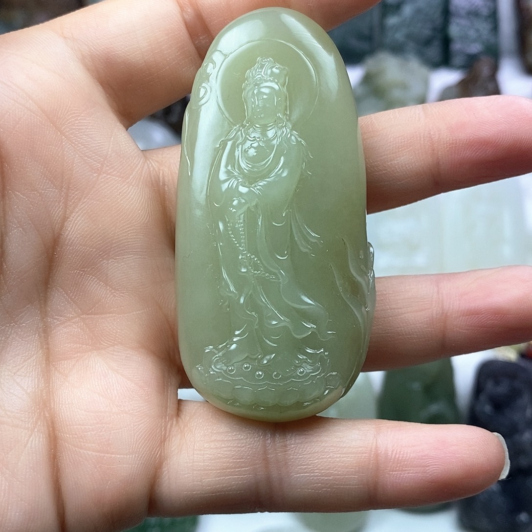 和田玉未镶嵌颈饰