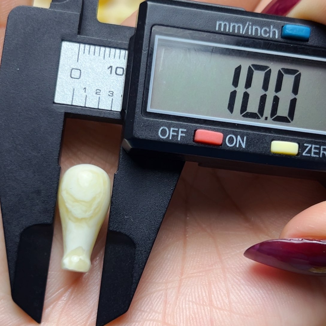 蜜蜡裸石未镶嵌10mm微瑕三通