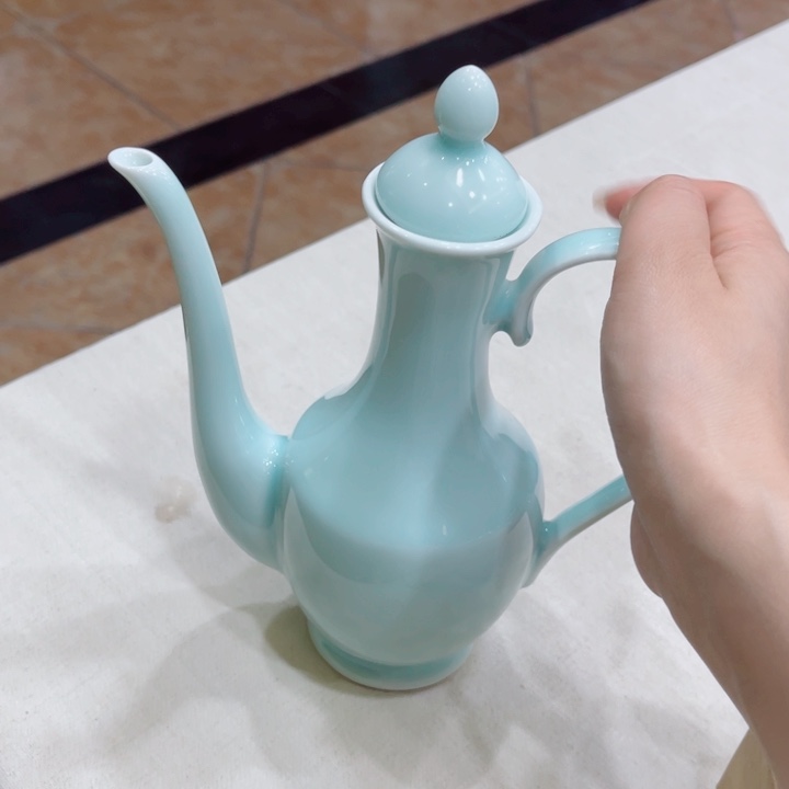 青瓷哈哈哈哈哈哈哈哈