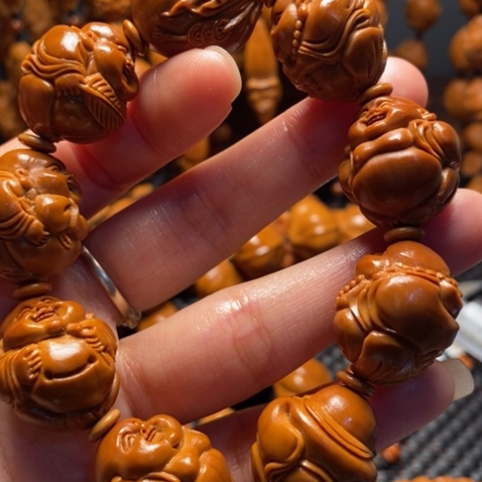 橄榄核吊坠八大弥勒