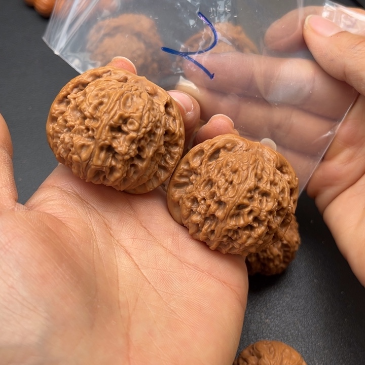 精***卒桃核吊坠2号南疆石