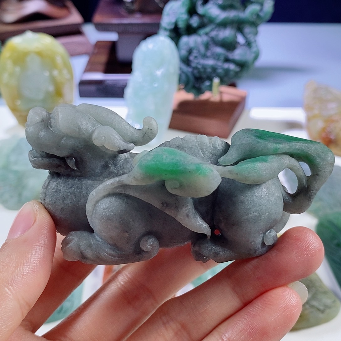 定制翡翠未镶嵌天然a货翡翠乌鸡绿貔貅