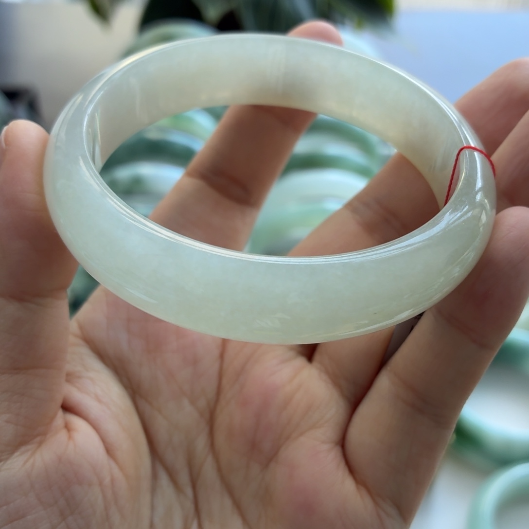 翡翠未镶嵌手镯天然