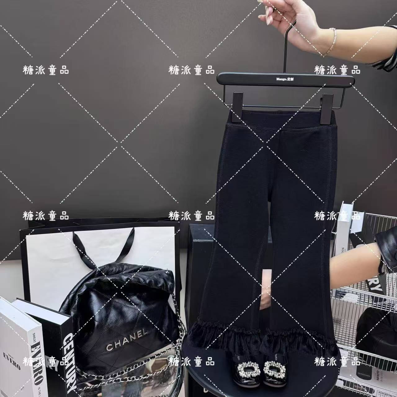 2012升级款版型依旧很正~黑丝绒荷叶边儿童加绒裤