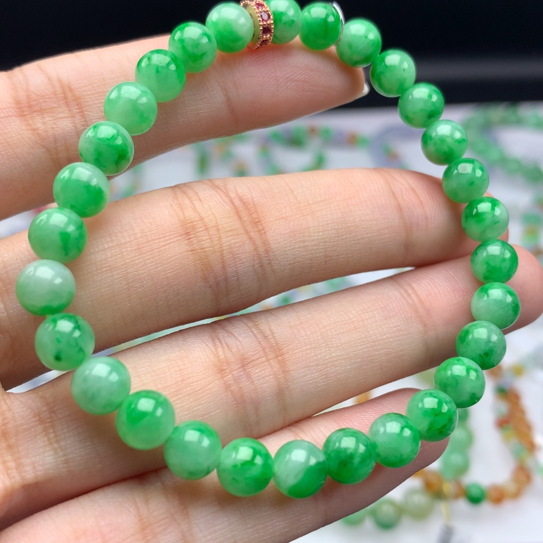 翡翠手链未镶嵌卡