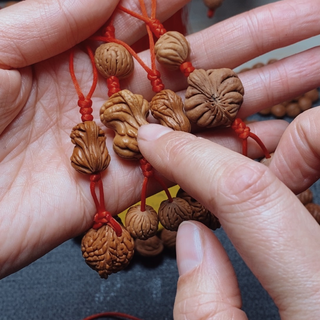 吊坠桃核桃枭挂件1