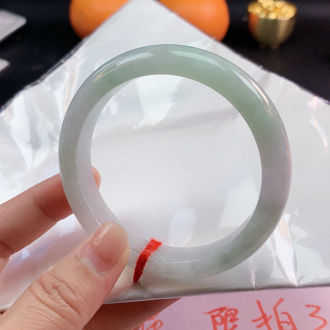 翡翠手镯未镶嵌58圈900211