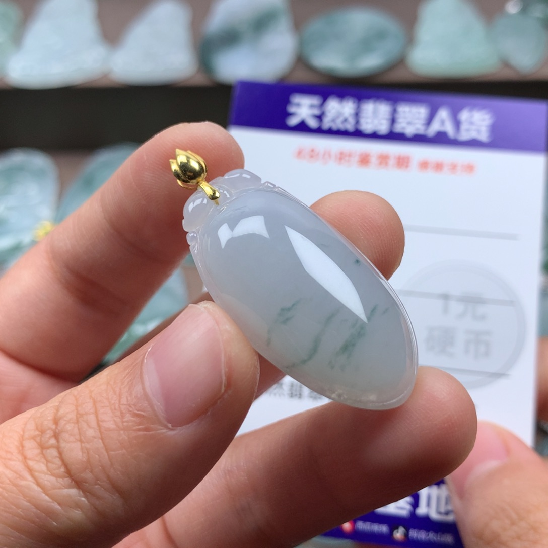颈饰18K金镶嵌翡翠天然翡翠