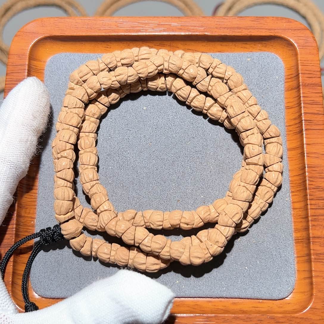 柏香籽/百香籽吊坠海**物粉油皮大肠7.5+