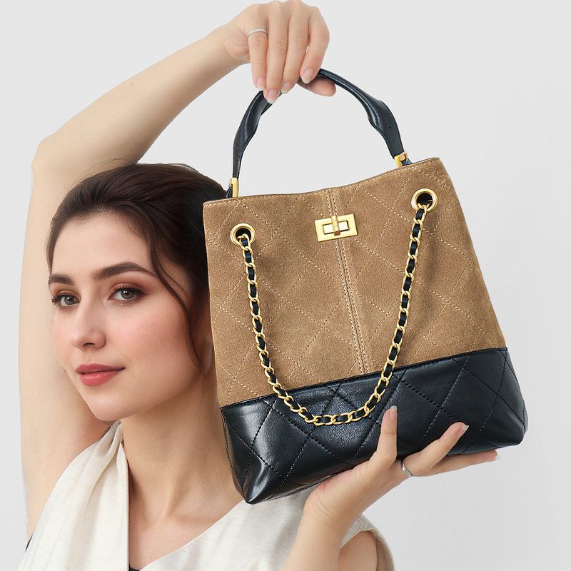 包包斜挎包女小香风热销女包流浪拼色真皮通勤单肩水桶包