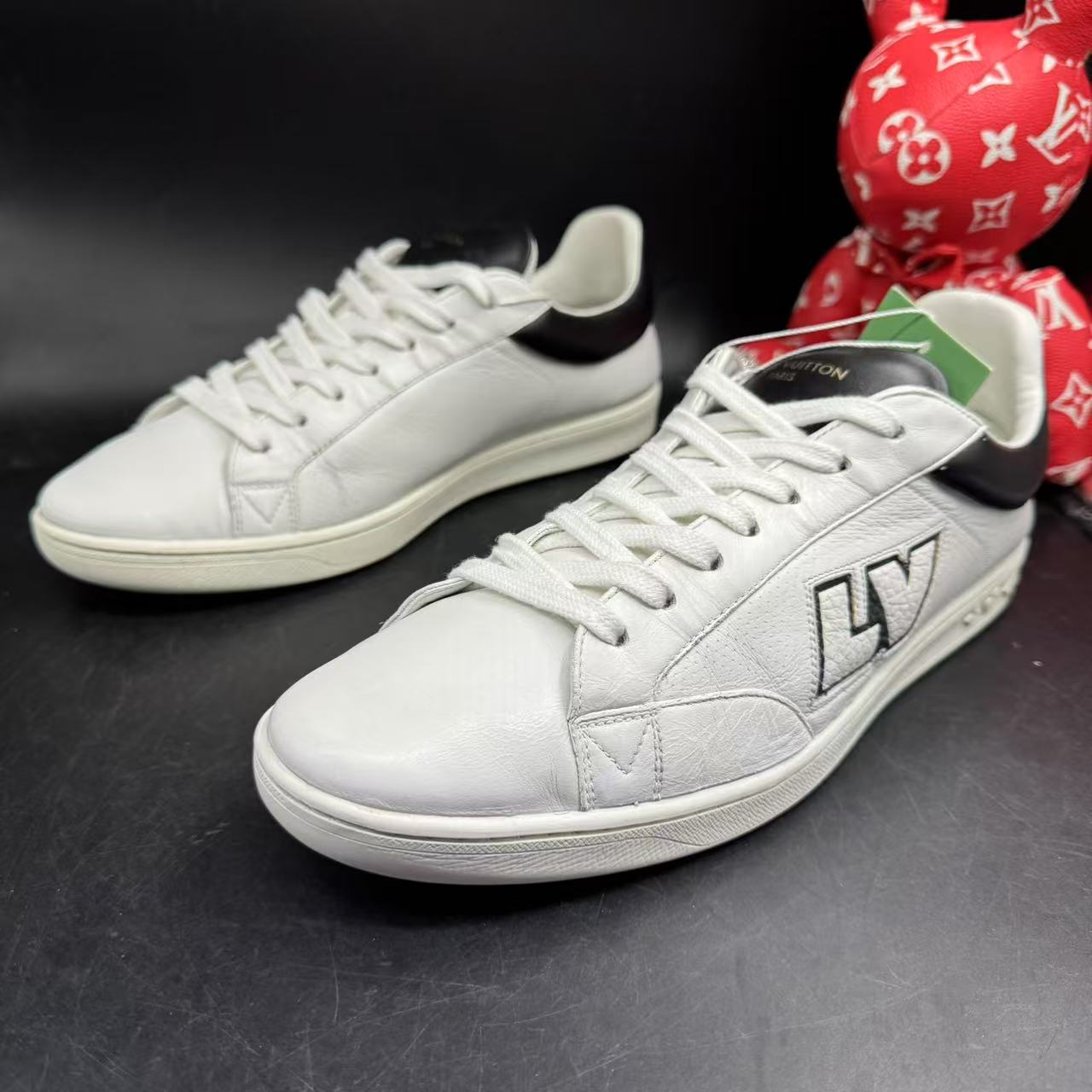 95新 LouisVuitton/路易威登 【AO福利】42.5欧码 白黑印花板鞋7728