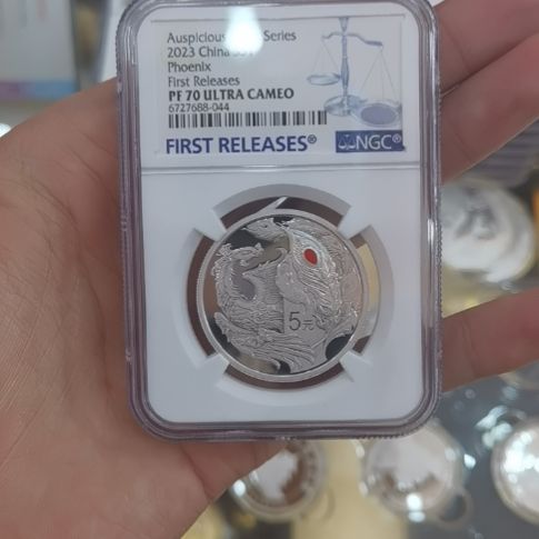 ****.纯银ngc凤凰70分纪念币