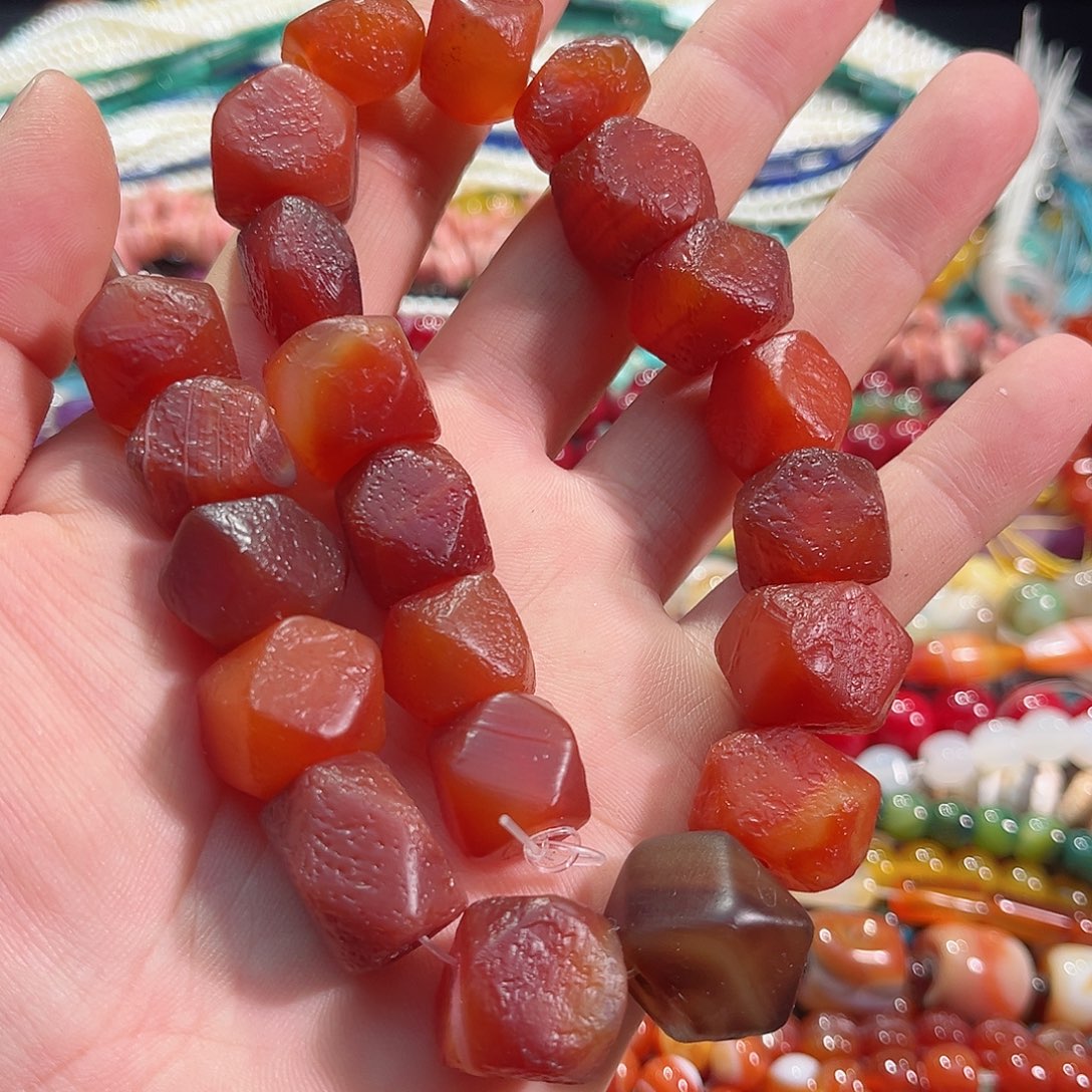 玛瑙/玉髓合金珠宝半成品橘皮八棱玛瑙大孔珠一条15mm