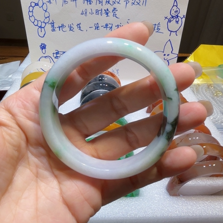 翡翠未镶嵌手镯缅甸天然