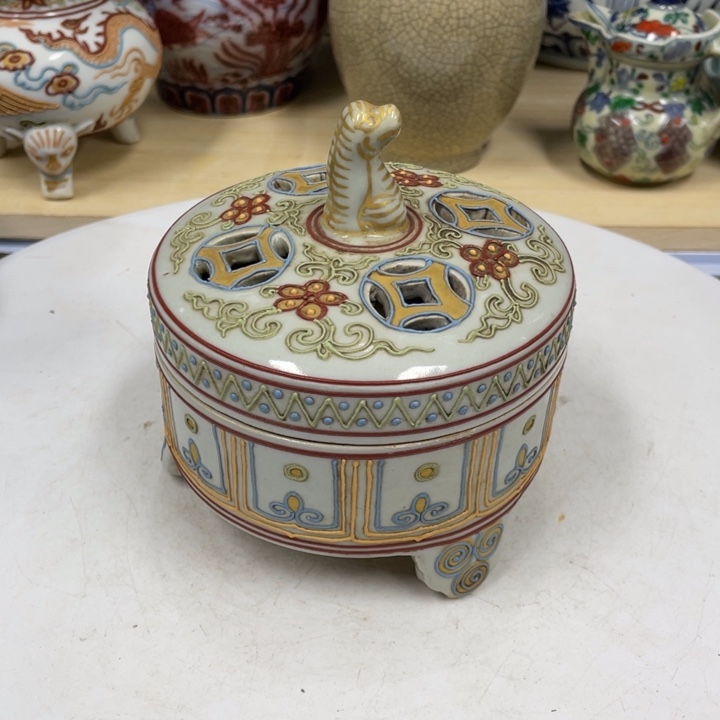 陶瓷沥粉熏炉一个