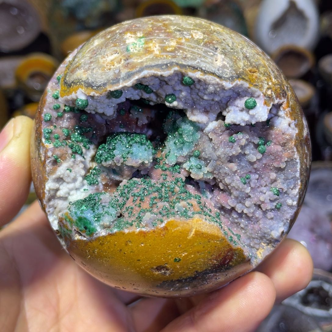 水晶大型摆件未镶嵌