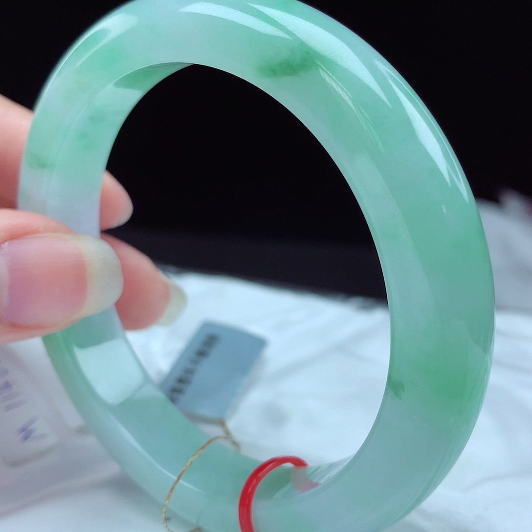 未镶嵌手镯翡翠风**月114682，