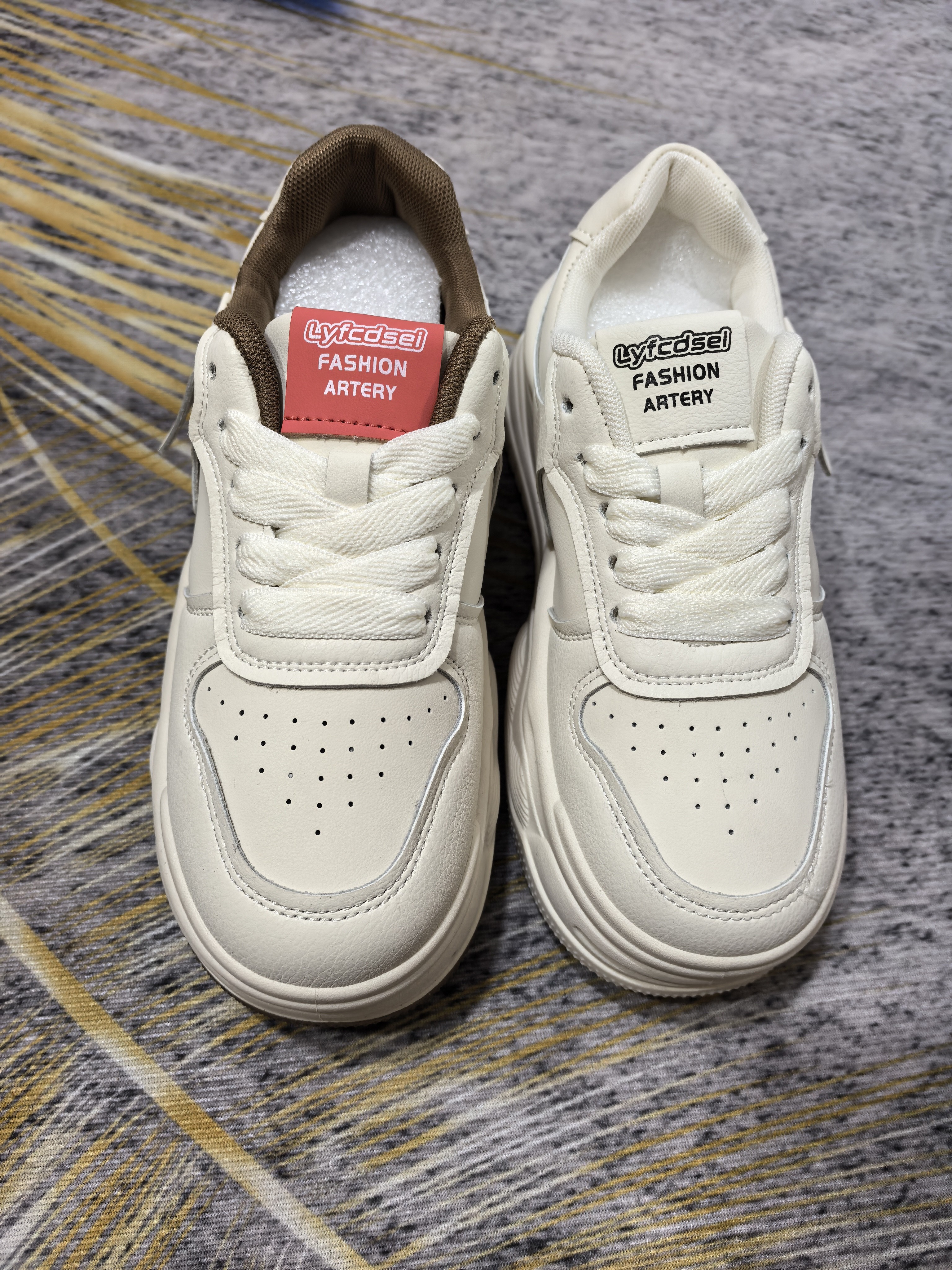 系带秋季白色时尚休闲鞋厚底时尚圆头运动鞋低跟单鞋春季