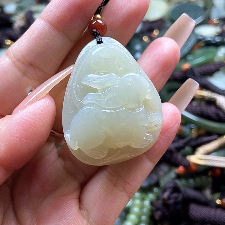 和田玉颈饰未镶嵌