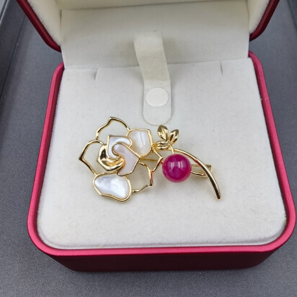   【经典永恒  光芒四射】 胸针 GDJ9712