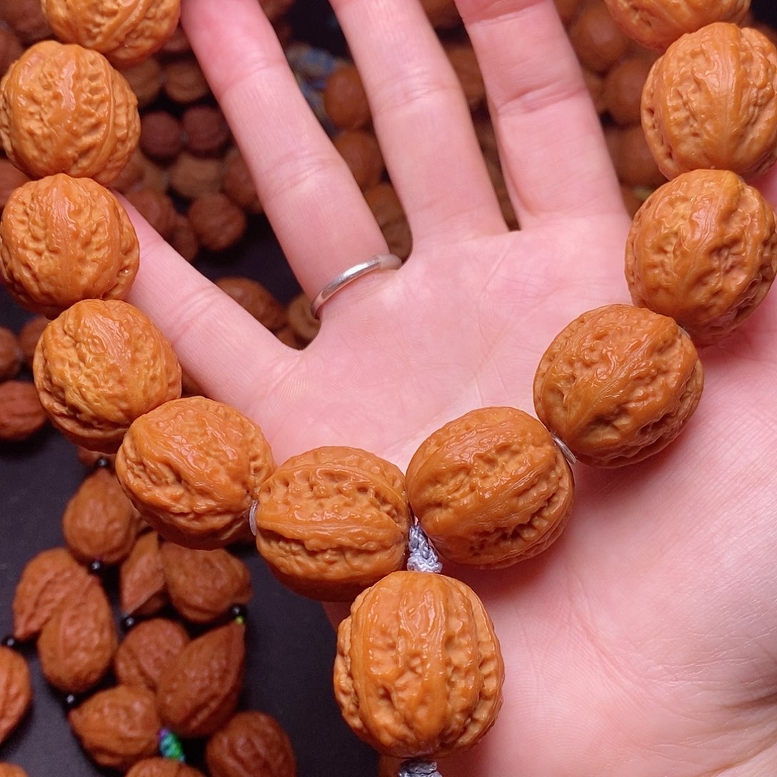 【闪购商品】文玩核桃吊坠虎头粗筋24