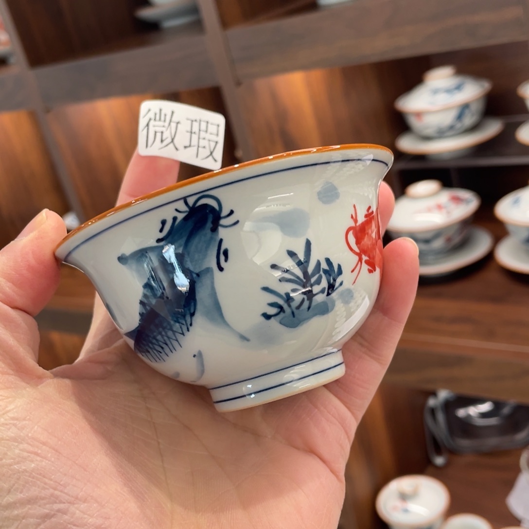 釉下手绘茶具微瑕