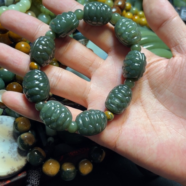 手链未镶嵌和田玉