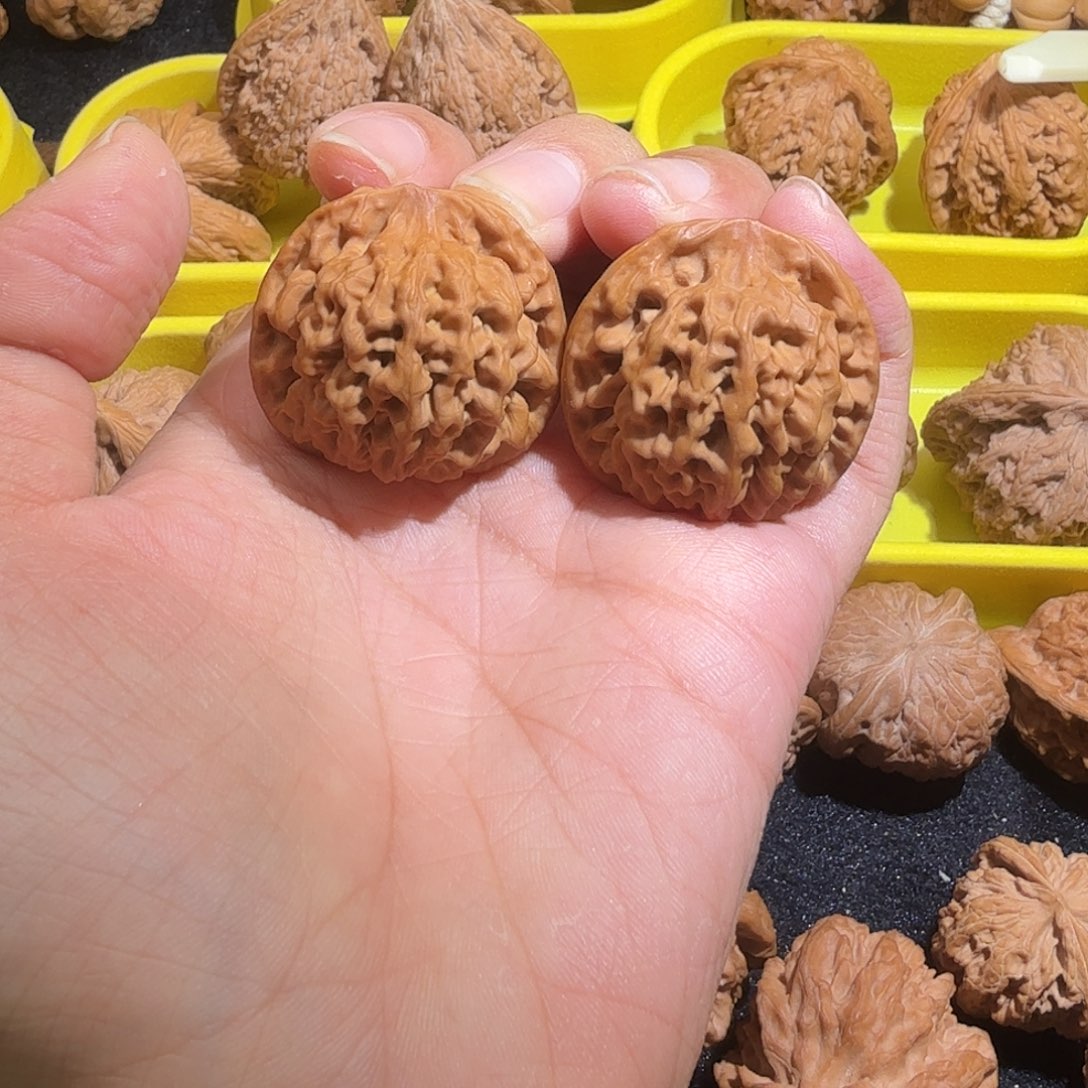 吾***岁吊坠文玩核桃秦闷