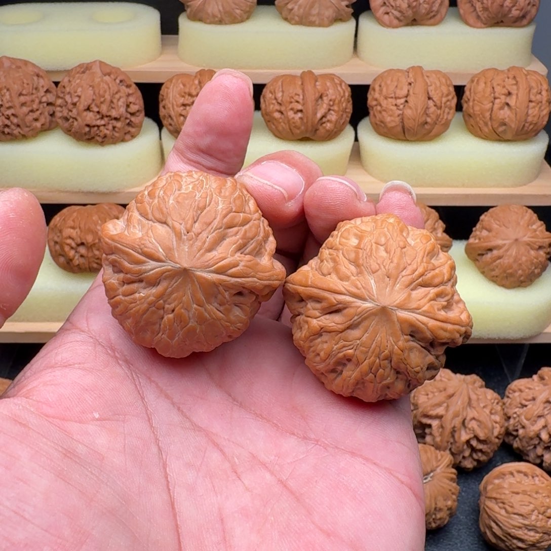 文玩核桃吊坠超****，铁锤妹妹41