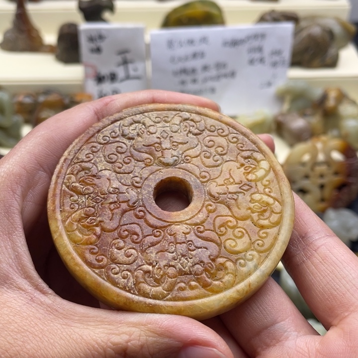 蛇纹石玉颈饰未镶嵌68