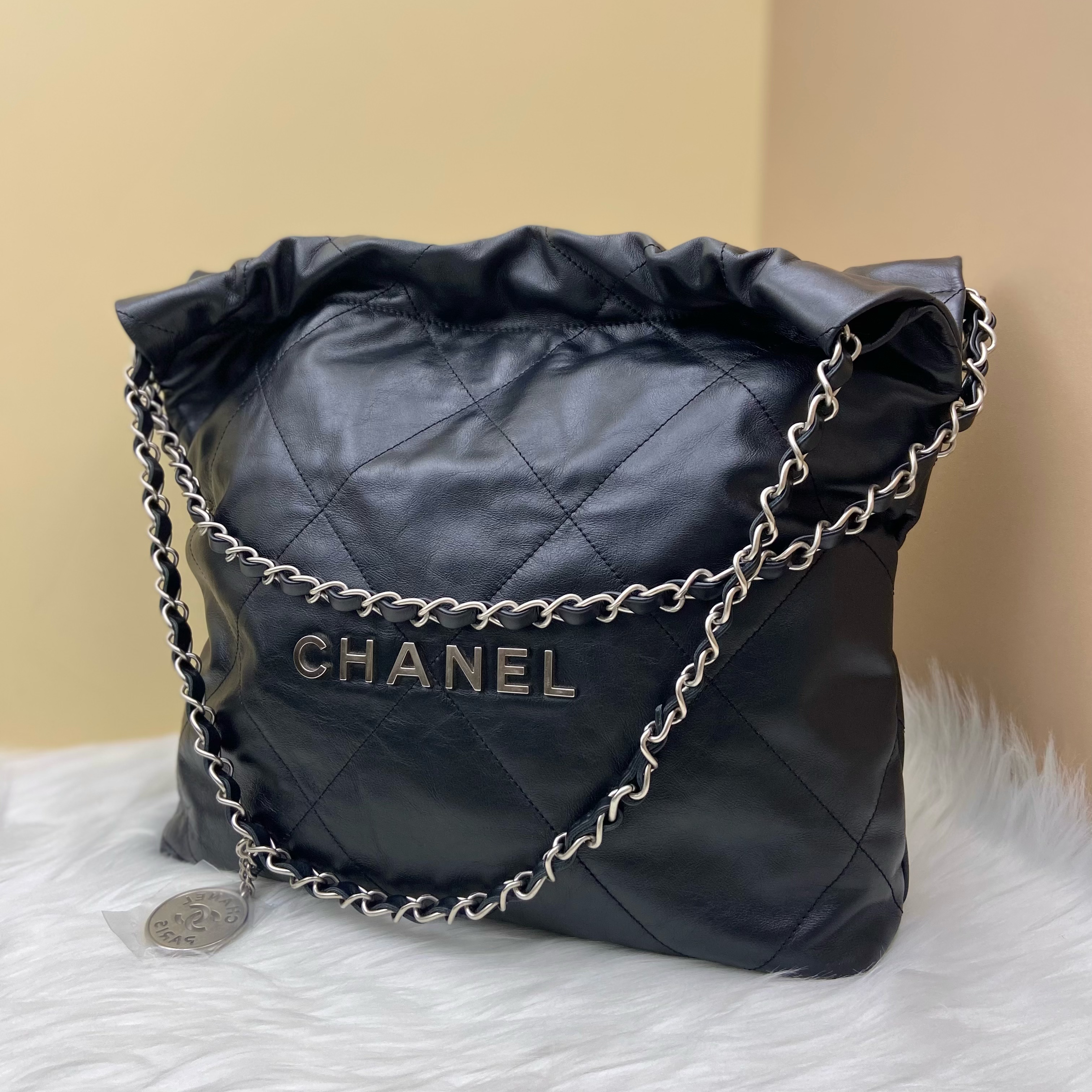 未使用 Chanel/香奈儿 闲置新 22bag 黑银小号 垃圾袋 单肩斜挎包