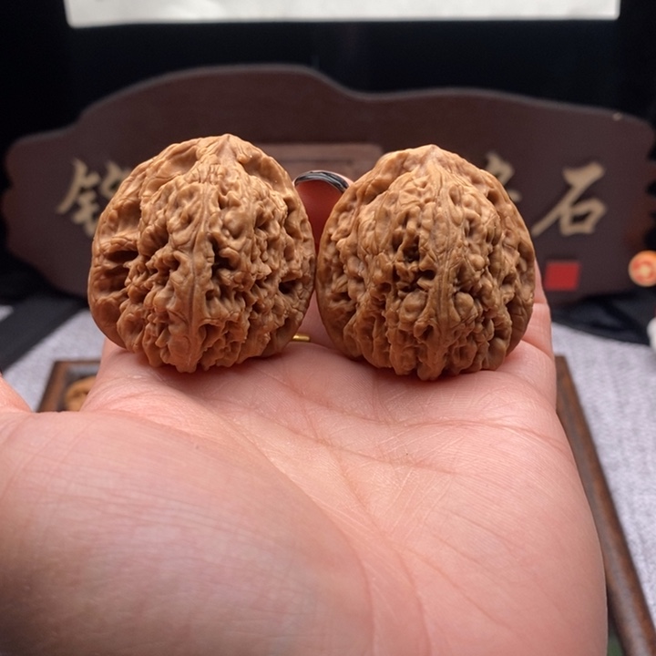 小***粥吊坠文玩核桃南疆石