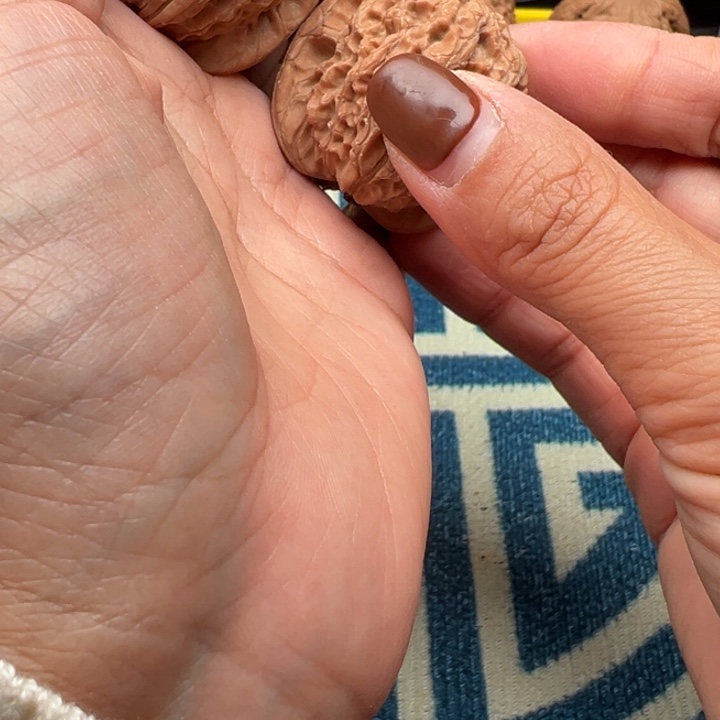 桃核吊坠文玩雪麒麟