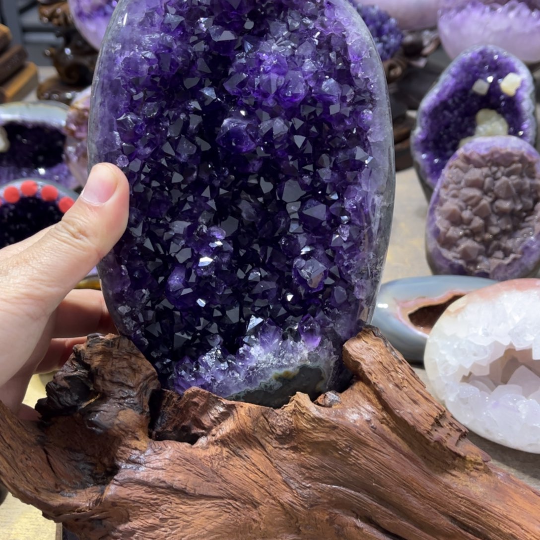 未镶嵌水晶摆件摆件