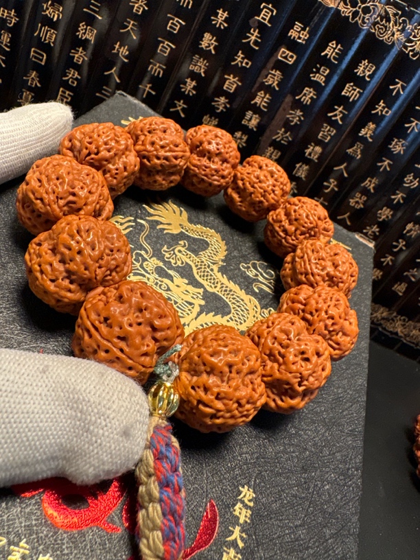 金刚菩提手串巨无霸蜜王梅花（21号）