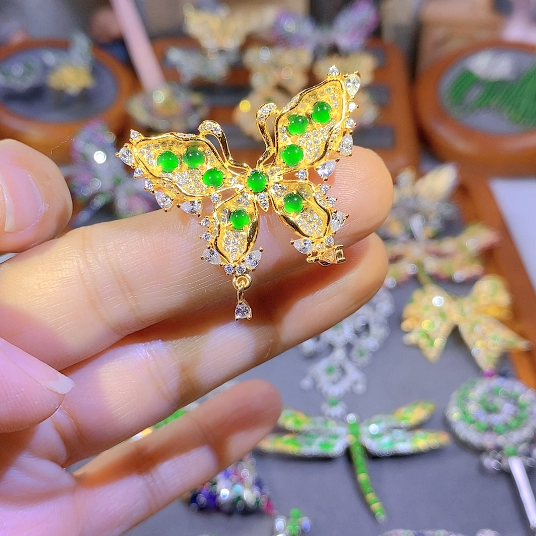 颈饰银S925镶嵌翡翠