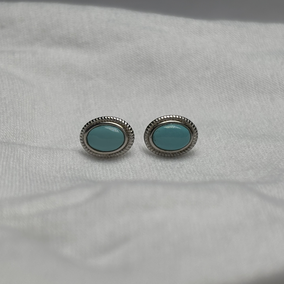 天然原矿高瓷精品绿松石耳钉 9×7mm 