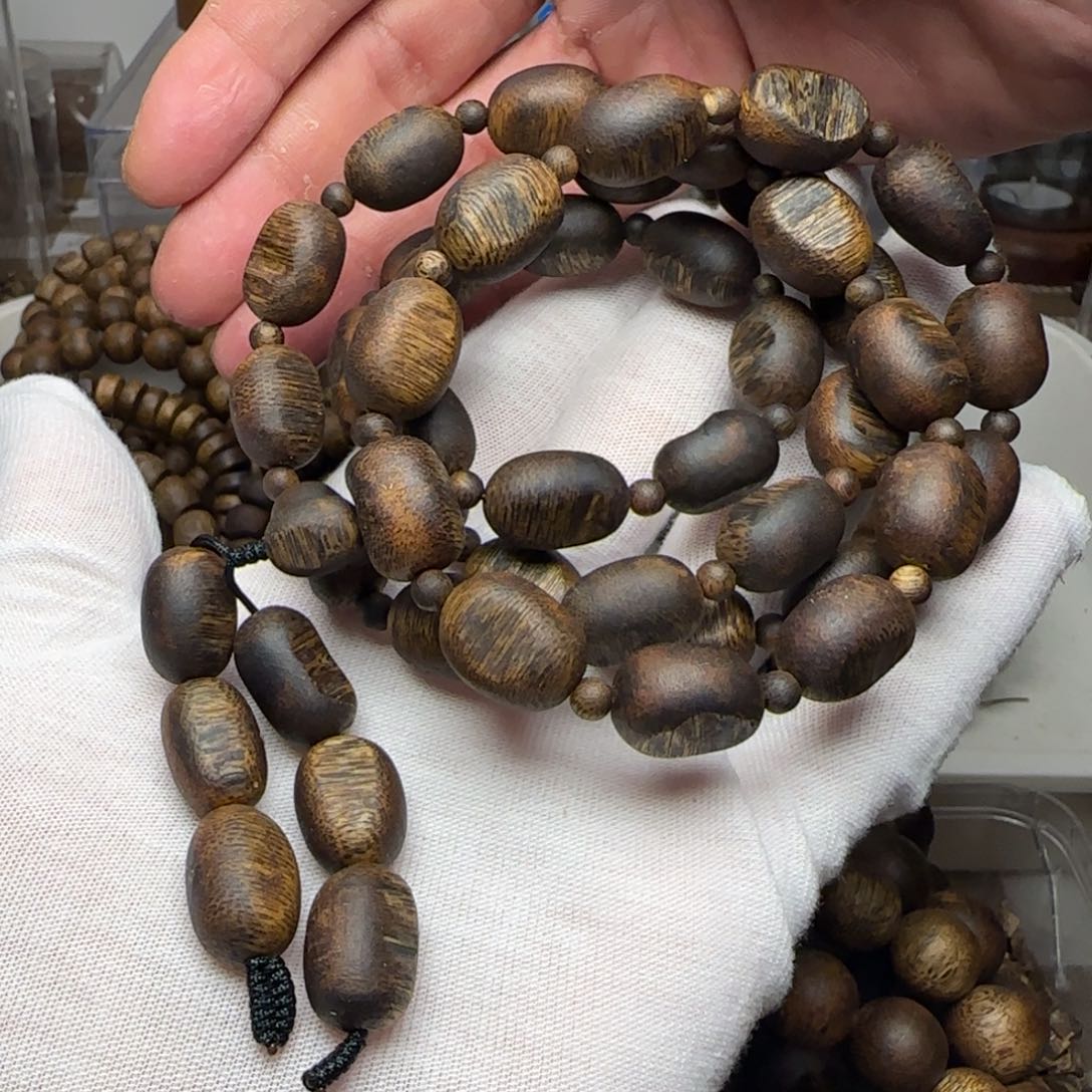 沉香手串用****5张勺子瘤疤老料多圈44克