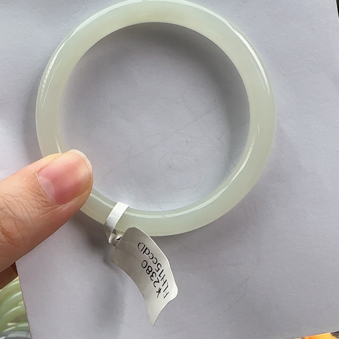 和田玉手镯未镶嵌53