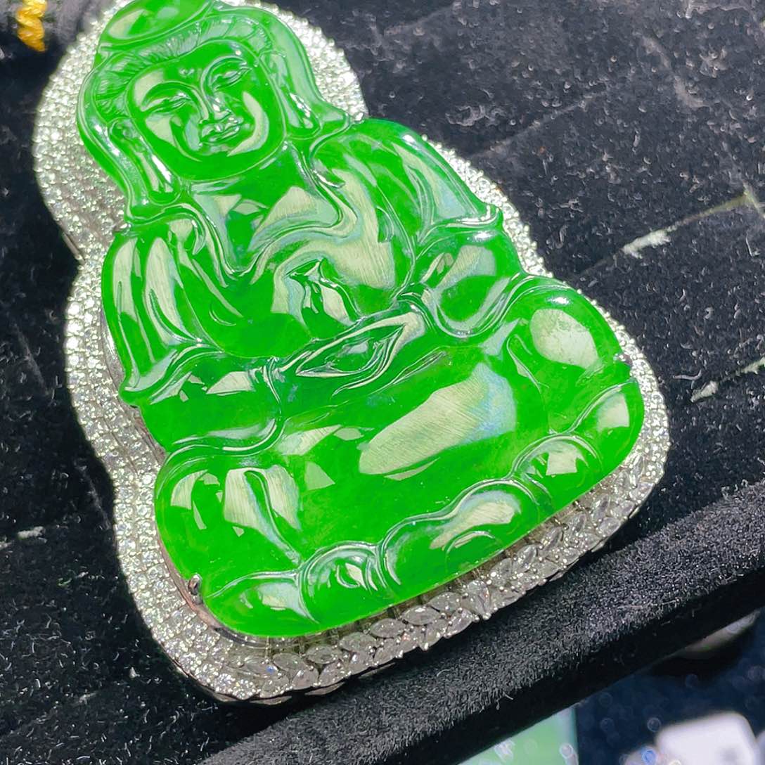 翡翠颈饰未镶嵌57，