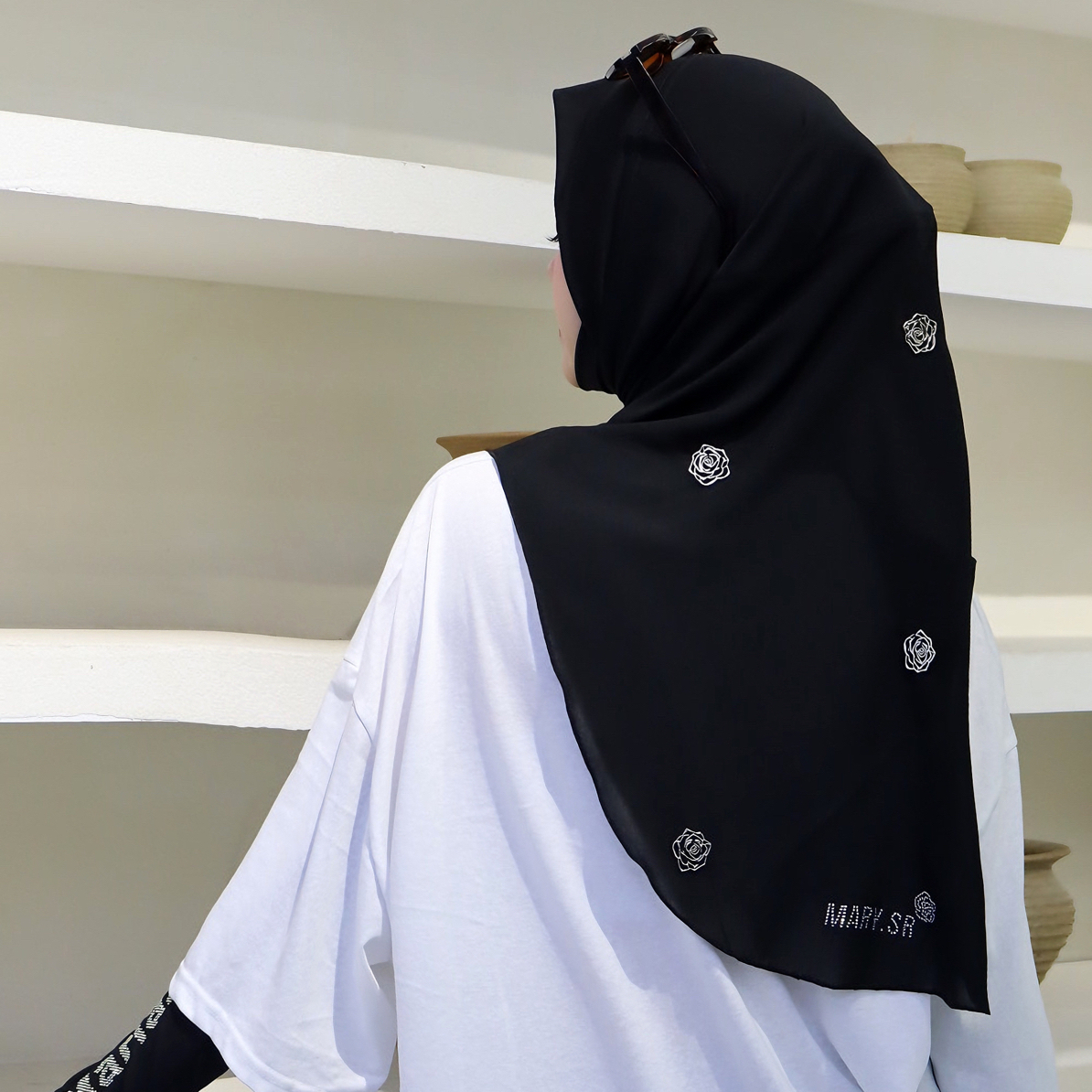 Mary.sr(山茶花艳）新款重工山茶花绑带小头套百搭