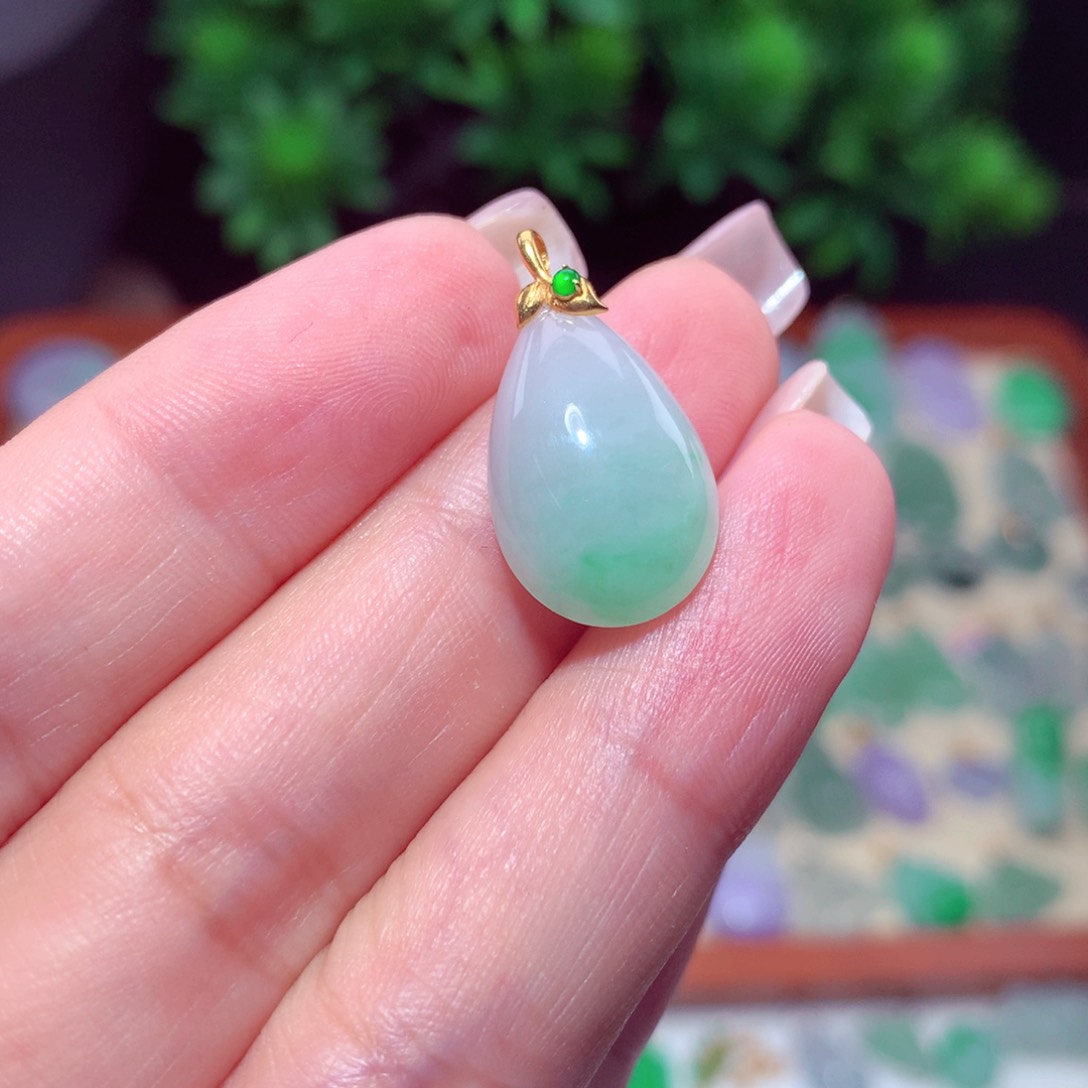 翡翠18K金镶嵌吊坠(不含链)