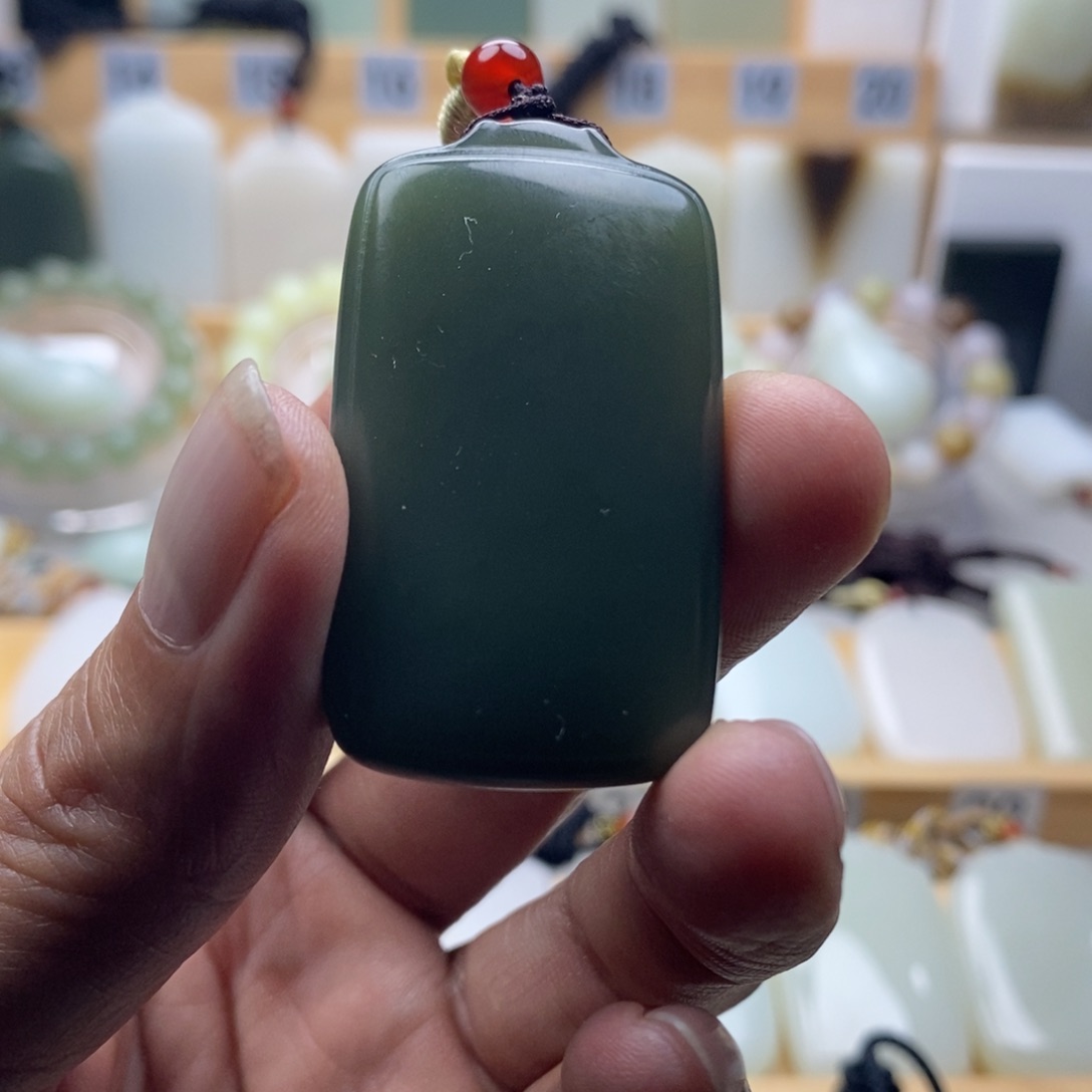 未镶嵌和田玉挂件