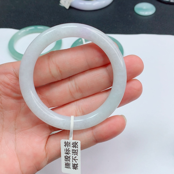 翡翠未镶嵌手镯56.57圆条