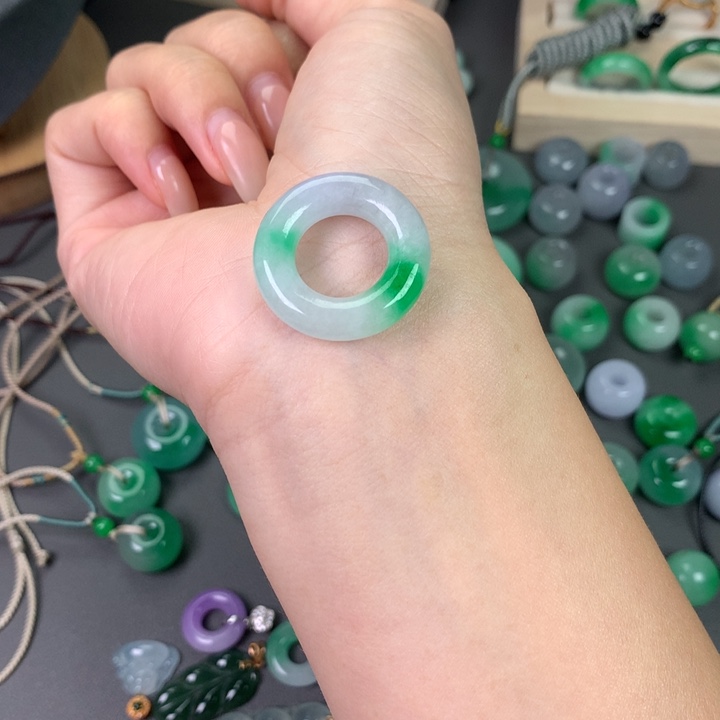 灿***笑甜甜圈吊坠项链挂坠