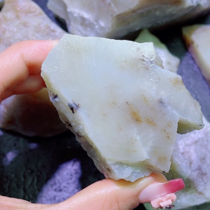 和田玉未镶嵌珠宝半成品