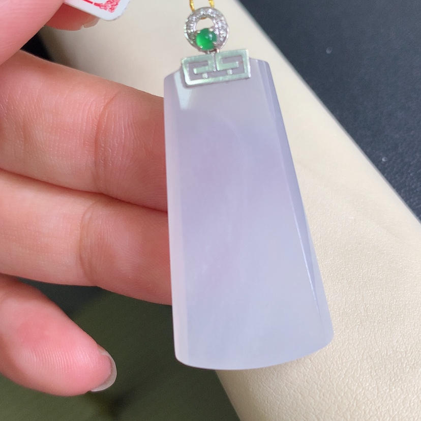 【闪购商品】翡翠颈饰18K金镶嵌无事牌