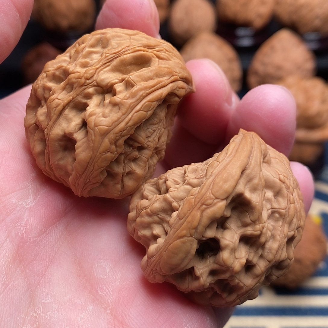 文玩核桃把件42虎头蛇